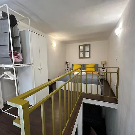 Loft Su Tre Piani A San Salvario شقة *